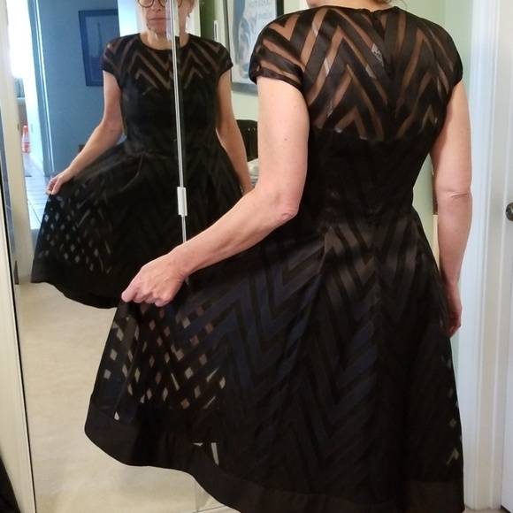 Gorgeous Lela Rose Black Cocktail Dress - Picture 3 of 7